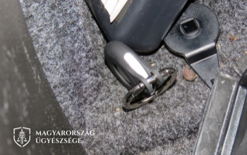 Nyomkövetővel ellenőrizte volt feleségét