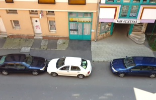 Öt perc alatt sikerült leparkolni az autóját