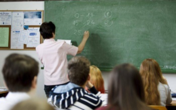 Januártól 21 százalékkal emelkedhet a pedagógusok bére