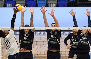 Elsőként a Fino Kaposvár jutott a férfi röplabda Extraliga fináléjába