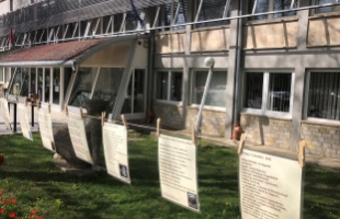 Versválogatással ünnepli április 11-ét a Takáts Gyula Könyvtár