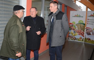 Falugazdász iroda nyílt a Nagypiacon