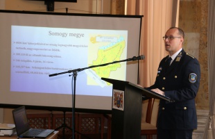 A rendőrfőkapitány értékelt a megyei közgyűlésen