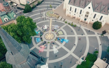 Így színesedett ki a Kossuth tér