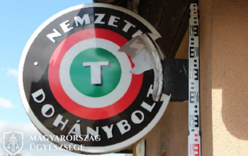 Tizenöt méterről akarta sörösüveggel fejbe dobni haragosát