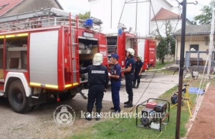 Kisgépkezelésből vizsgáztak a tűzoltók