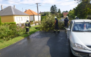 88-szor riasztották a somogyi tűzoltókat a hétvégén
