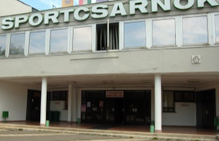 Újabb jelentős felújítás a sportcsarnokban