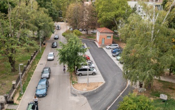 Új utca és 64 parkolóhely épül a Honvéd iskola mellett – csökkenhet a reggeli dugó Kaposváron