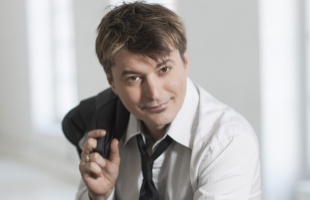 Homonnay Zsolt színész 55 éves