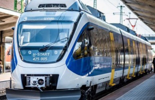 Nyáron is ingyen utazhatnak vonaton az iskolás csoportok