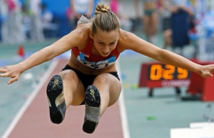 Megmutatjuk Bajnok Eszter olimpiai bronzot érő ugrását