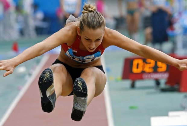 Megmutatjuk Bajnok Eszter olimpiai bronzot érő ugrását