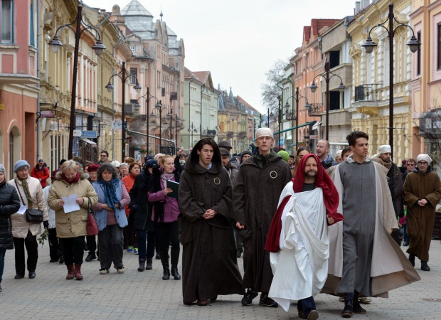 Virágvasárnapi ünnepi felvonulás Kaposváron