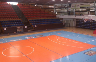 Üres a sportcsarnok és az RG-csarnok is