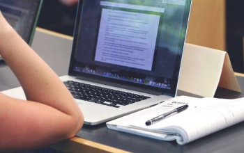 30 napra ingyenes lesz a távoktatásban tanulóknak az internet