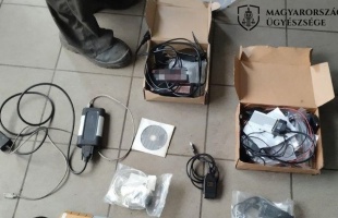 Hamis szoftverekkel dolgozott az autószerelő