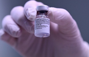 Ismét 3 hetes különbséggel kell beadni a Pfizer második oltását
