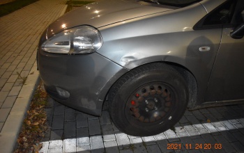 Nekikoccant a Fiatnak, majd szó nélkül lelépett a sofőr