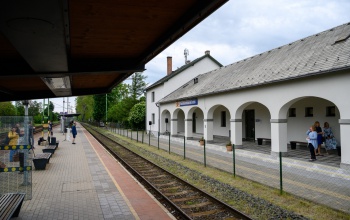 Átadták a felújított balatonmáriafürdői vasútállomást