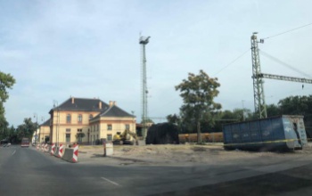Hűlt helye maradt a Vasút étteremnek, sikeresen lebontották az épületet