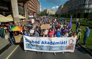 Akadémiai kérdés