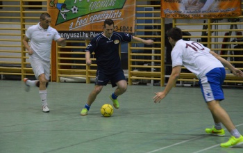 Folytatódik a versenyfutás a dobogóért