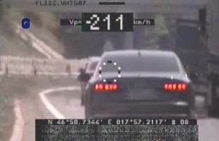 A 130 helyett a 211-et díjazták a rendőrök az Audinál