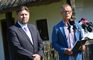 Gelencsér és Gyenesei együtt kampányol a nemért