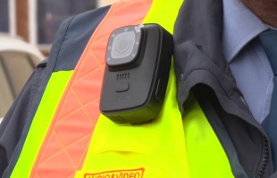 Testkamerákkal és chipolvasókkal segítik a kaposvári rendőrök munkáját