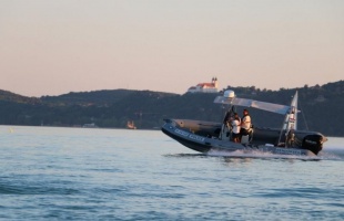 Tizenegy személyt mentettek ki a vízirendőrök a Balatonon