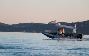 Tizenegy személyt mentettek ki a vízirendőrök a Balatonon