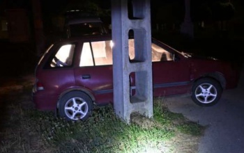 Oszlopnak ütközött a vezetni sem tudó autótolvaj Böhönyén