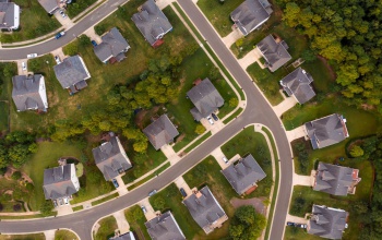 Több mint 100 település külterületi útfejlesztését támogatja a kormány
