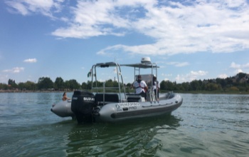 Felborult egy vitorlás Balatonboglár közelében