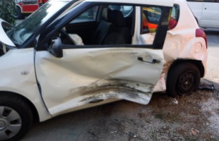 Két autó ütközött a siófoki kereszteződésben