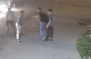Egy éjszakába sok bűn belefér: verekedett, kifosztott és rabolt a négyfős banda - VIDEÓ