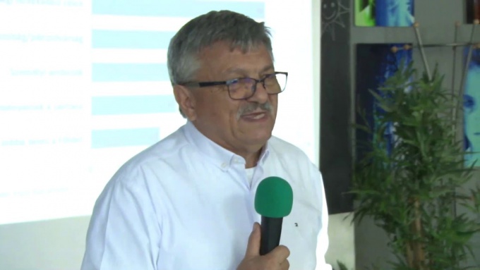 Senior oktatási program az egyetemen