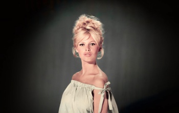 Elhunyt Brigitte Bardot
