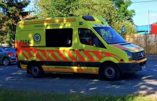 Rosszul lett a kaposfői buszmegállóban egy idős férfi, többen is a segítségére siettek