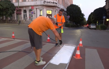 Újrafestik a város útburkolati jeleit