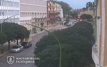 Öt autót tört össze az ámokfutó Kaposváron