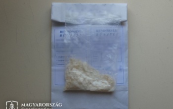 Tízmilliót kaszált a drogbizniszből egy enyingi férfi és az élettársa
