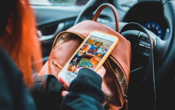 Betilthatják a közösségi médiát a 15 év alattiaknak Dániában