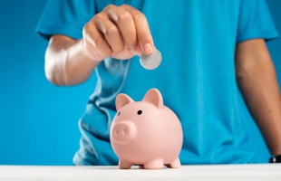 Provident: a magyarok több mint negyede teljesen feléli jövedelmét a hó végére