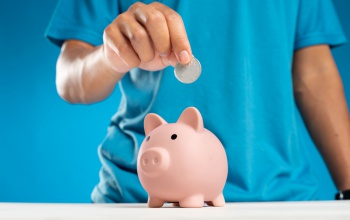 Provident: a magyarok több mint negyede teljesen feléli jövedelmét a hó végére