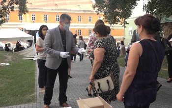 Az önkénteseket köszöntötték a Vigasságok terén