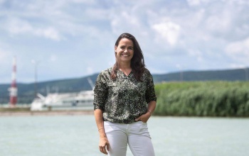 Novák Katalin is átússza a Balatont
