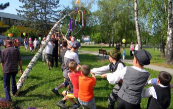 A májusfaállítás Somogyban