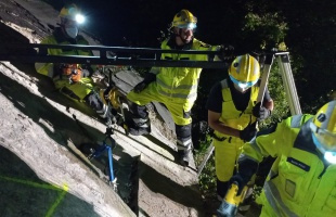Több milliós értéket mentett a Gyakorló iskola beomlott tornacsarnokából a KÖTÉL Egyesület